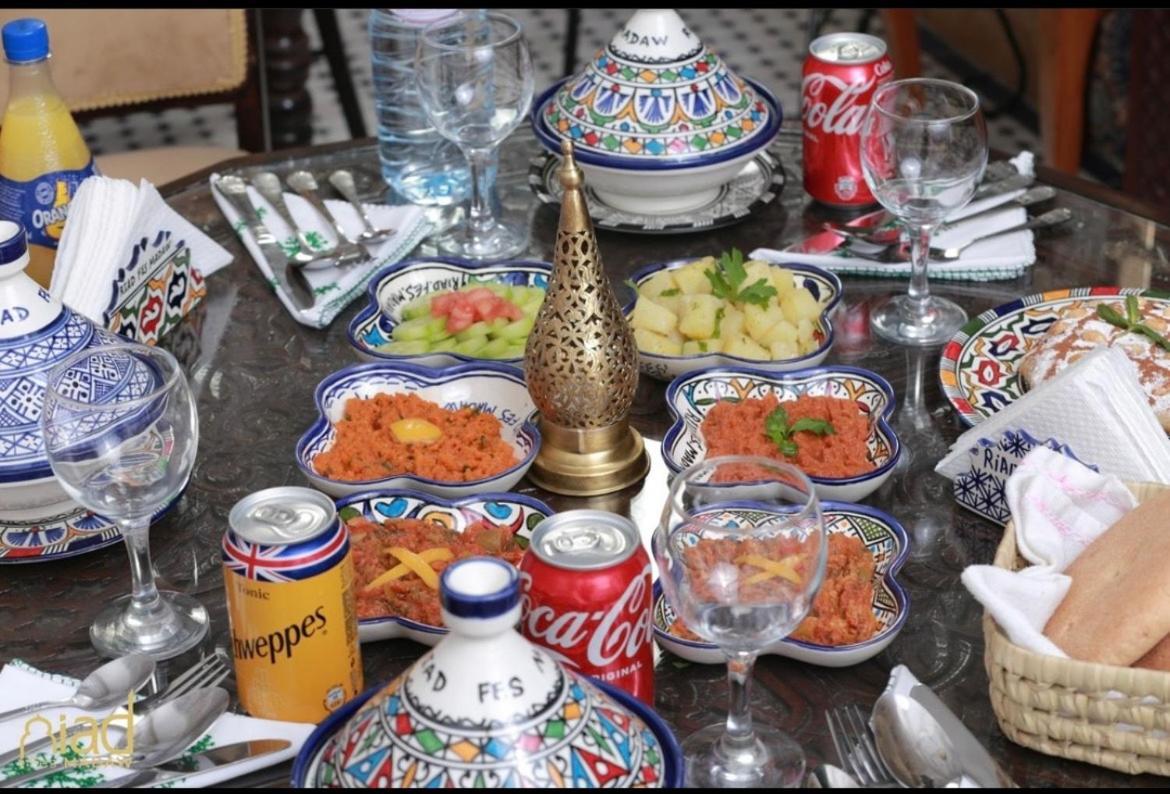 Riad Fes Madaw Bagian luar foto